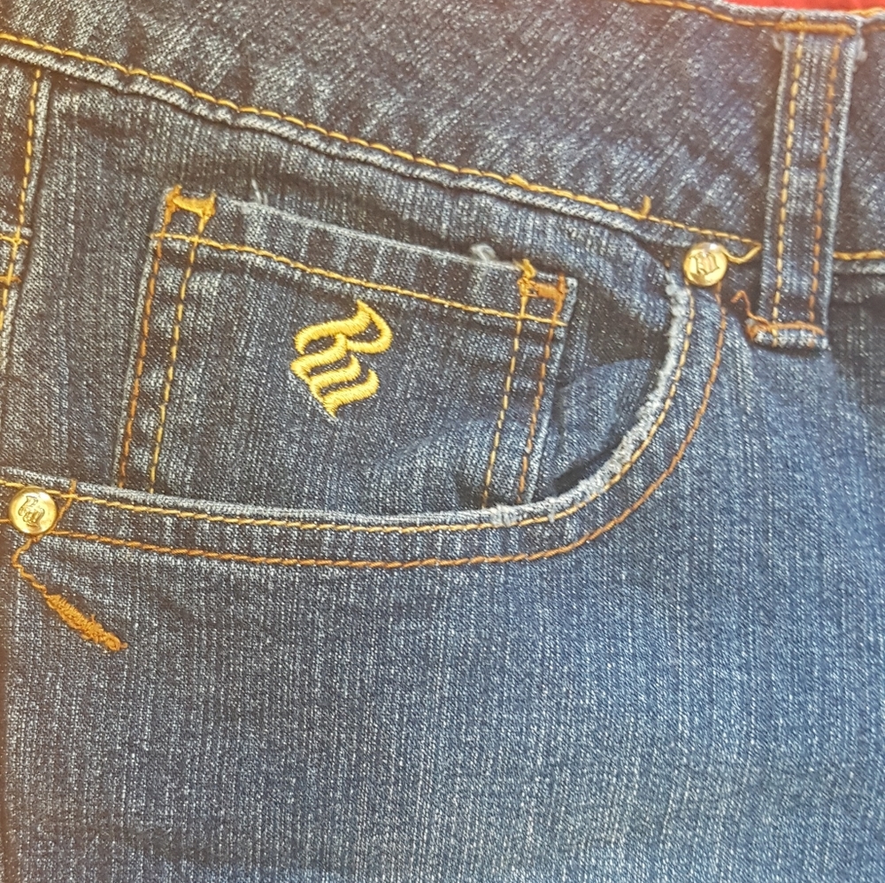 RocaWear- Jean Capris - Picture 6 of 8